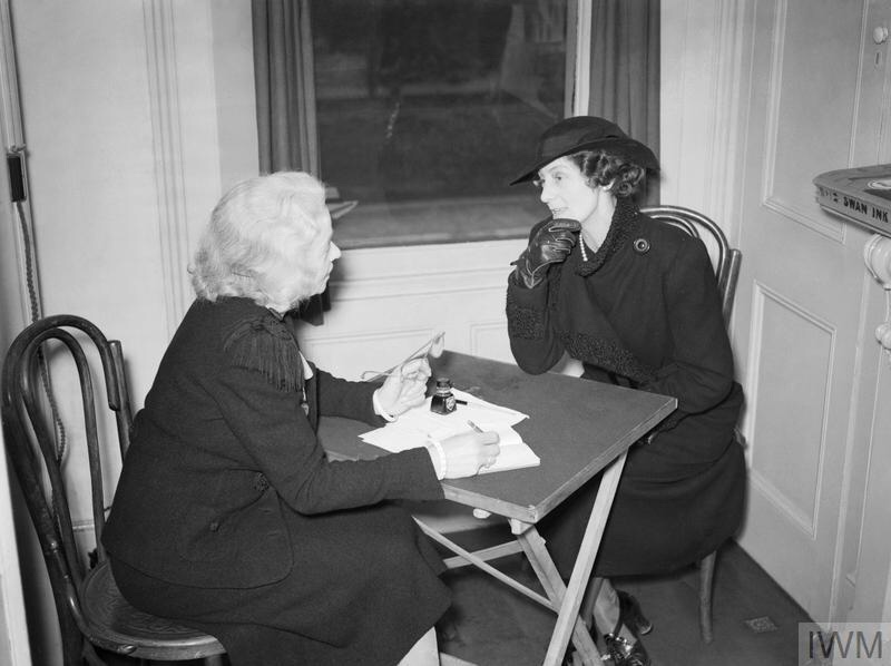 THE WORK OF THE CITIZENS' ADVICE BUREAU, ELDON HOUSE, CROYDON, ENGLAND, 1940